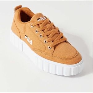 Fila Sandblast Low In Mustard